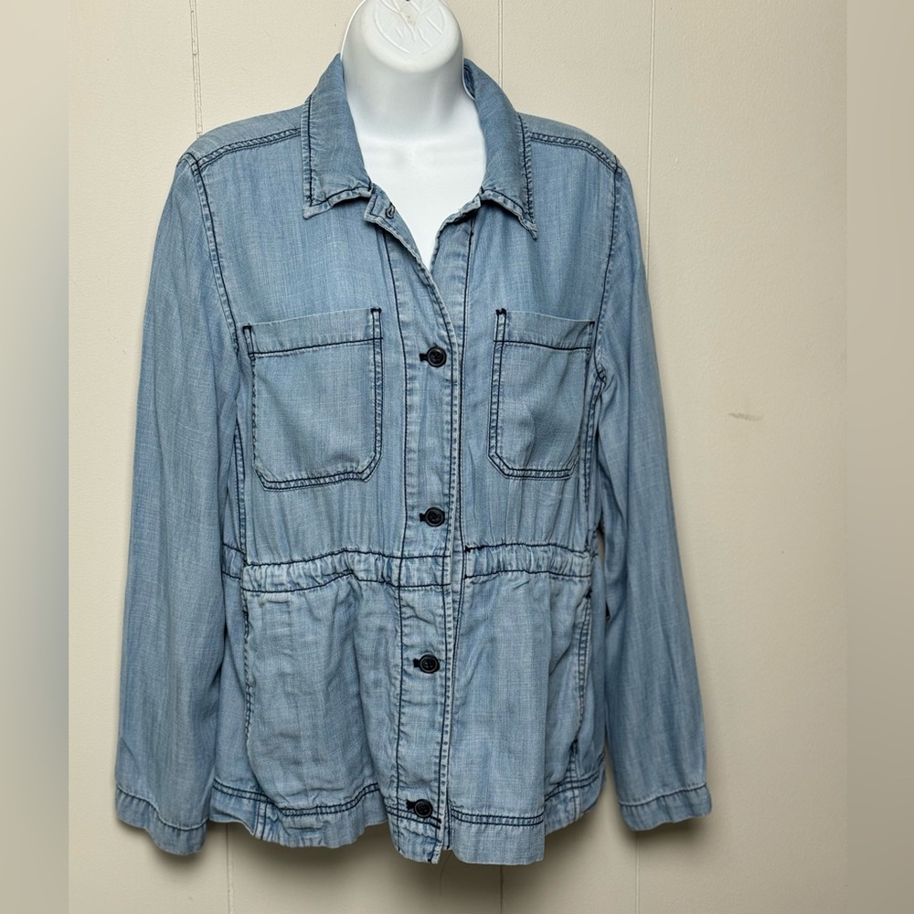 GAP Light Blue Lyocell Button Up Jean Jacket Cinched Waist Breast Pockets Size S
